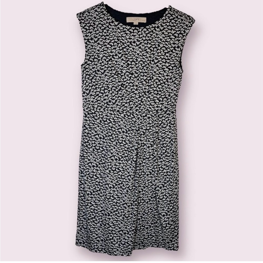LOFT Blue & White Floral Faux Wrap Knee Length Dress Size XSP